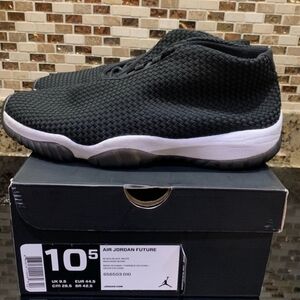 Jordan future black/white 10.5